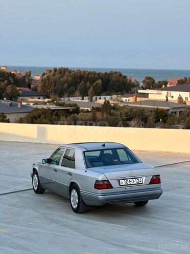 Mercedes E 200 1995, 367,000 km - 2.0 l - Bakı