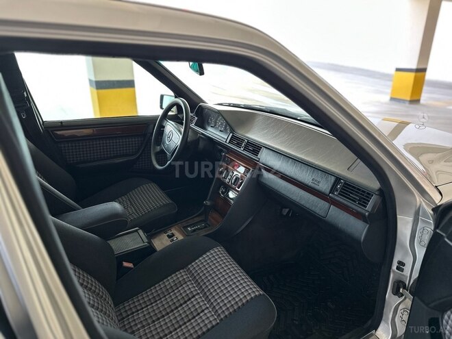 Mercedes E 200 1995, 367,000 km - 2.0 l - Bakı