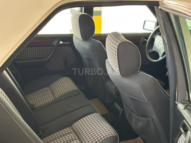 Mercedes E 200 1995, 367,000 km - 2.0 l - Bakı