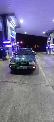 Volkswagen Vento 1995, 123,456 km - 2.0 l - Bakı