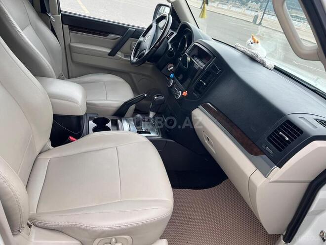 Mitsubishi Pajero 2010, 230,000 km - 3.5 l - Bakı