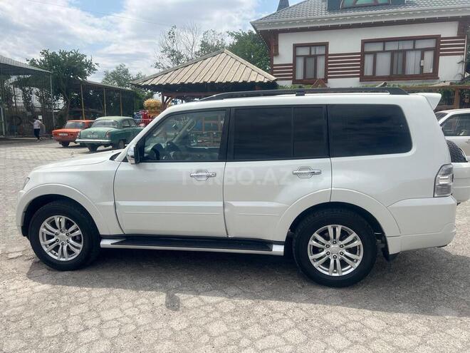 Mitsubishi Pajero 2010, 230,000 km - 3.5 l - Bakı