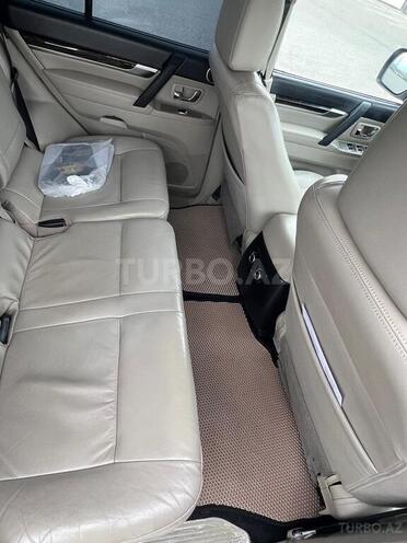 Mitsubishi Pajero 2010, 230,000 km - 3.5 l - Bakı