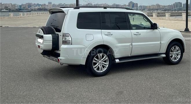 Mitsubishi Pajero 2010, 230,000 km - 3.5 l - Bakı
