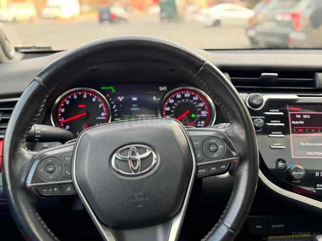 Toyota Camry-10