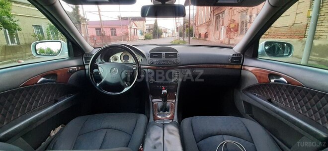 Mercedes E 240 2003, 290,000 km - 2.6 l - Gəncə