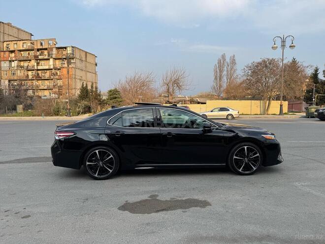 Toyota Camry-5