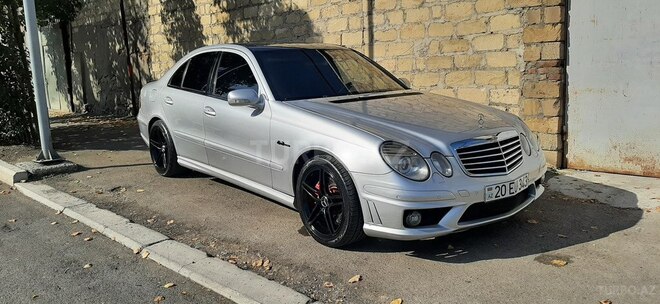 Mercedes E 240 2003, 290,000 km - 2.6 l - Gəncə