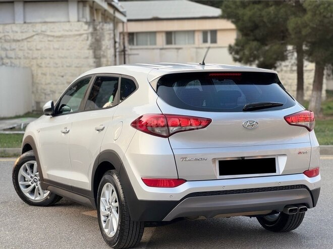 Hyundai Tucson 2015, 180,000 km - 2.0 l - Bakı