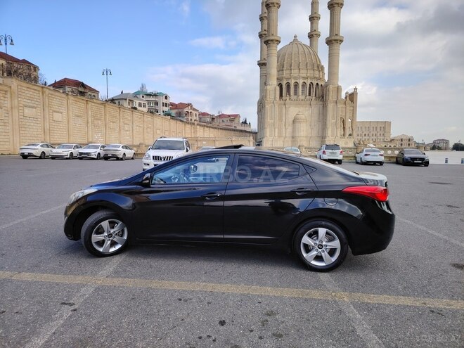 Hyundai Elantra 2011, 235,000 km - 1.6 л - Bakı