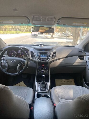 Hyundai Elantra 2015, 131,000 km - 1.8 l - Bakı