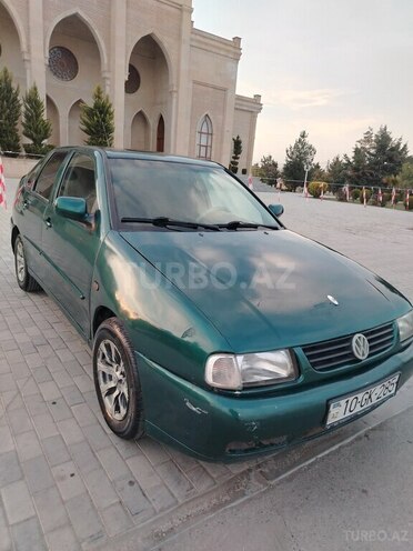 Volkswagen Polo 1997, 350,000 km - 1.6 л - Ağdam
