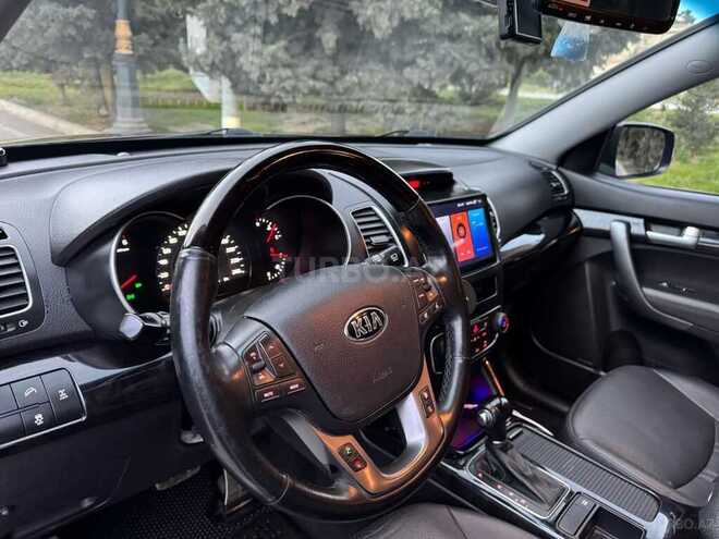 Kia Sorento-4