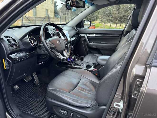 Kia Sorento-5