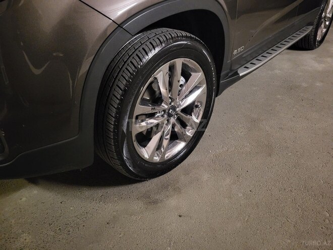 Kia Sorento-7