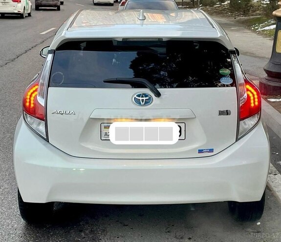 Toyota Aqua 2016, 57,342 km - 1.5 l - Bakı