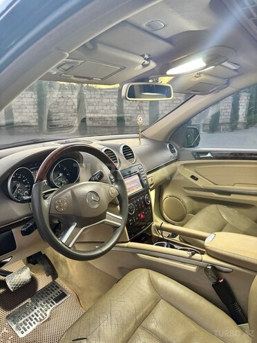 Mercedes GL 550 2009, 215,000 km - 5.5 l - Bakı