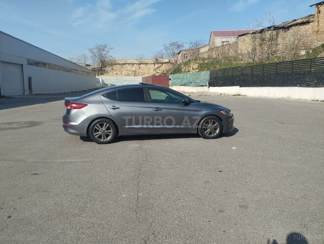 Hyundai Elantra 2018, 84,450 km - 2.0 l - Bakı
