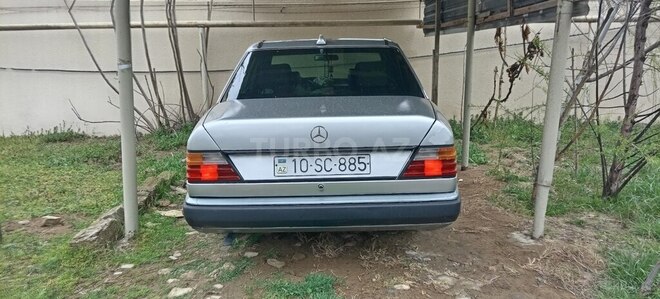 Mercedes E 200 d 1991, 356,481 km - 2.0 l - Bakı