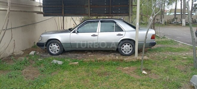 Mercedes E 200 d 1991, 356,481 km - 2.0 l - Bakı