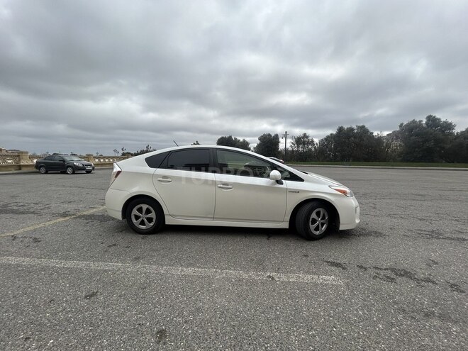 Toyota Prius 2015, 185,718 km - 1.8 l - Bakı