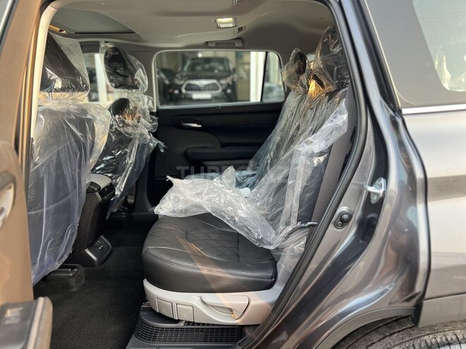 Toyota Highlander-7