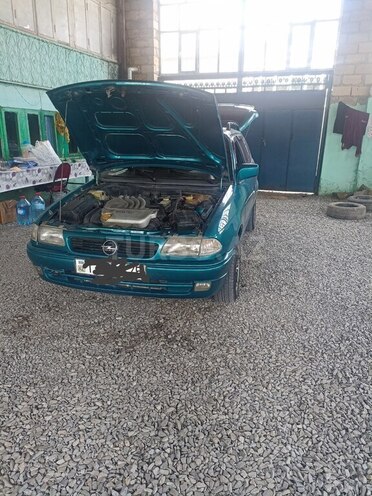 Opel Astra 1996, 456,363 km - 1.6 l - Gədəbəy