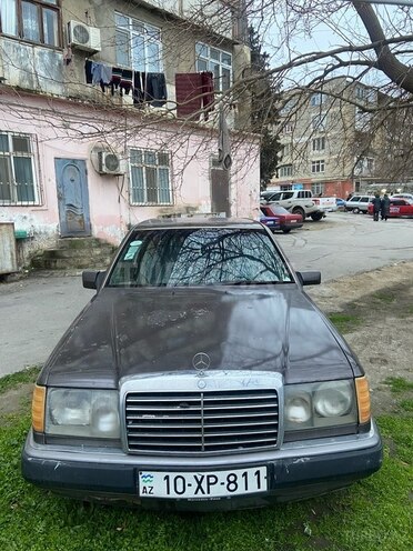 Mercedes E 200 1992, 410,000 km - 2.0 l - Bakı