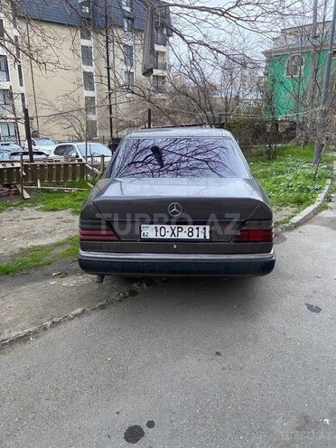 Mercedes E 200 1992, 410,000 km - 2.0 l - Bakı