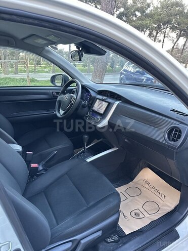 Toyota Corolla Fielder-12