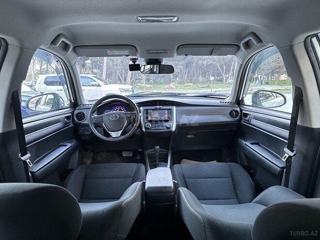 Toyota Corolla Fielder-16