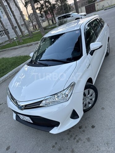 Toyota Corolla Fielder-6