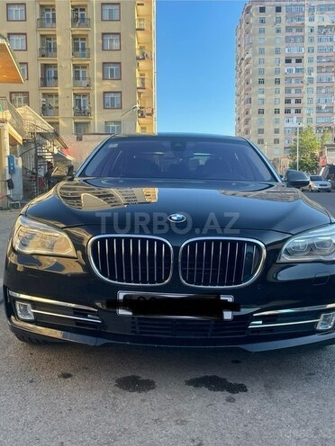 BMW 750 2012, 111,500 km - 4.4 l - Bakı