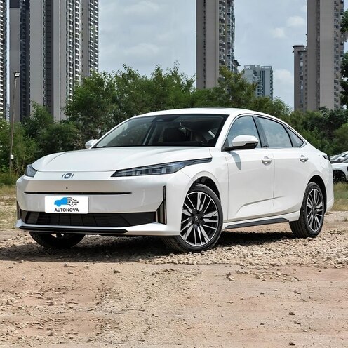 Changan Qiyuan A05 2025, 0 km - 1.5 л - Bakı