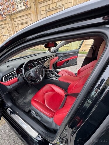 Toyota Camry-6