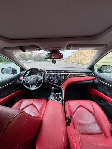 Toyota Camry-5