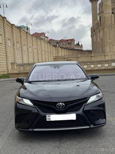 Toyota Camry-1