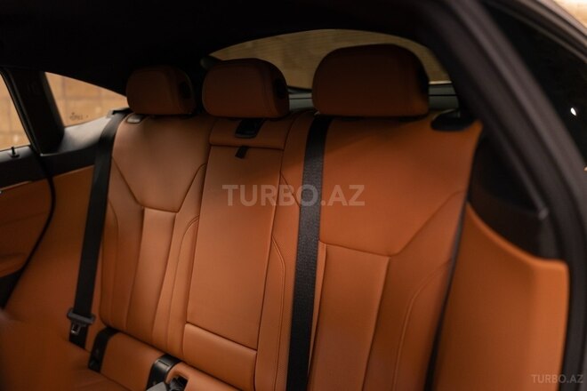 BMW i4 2022, 23,000 km - 0.0 l - Bakı