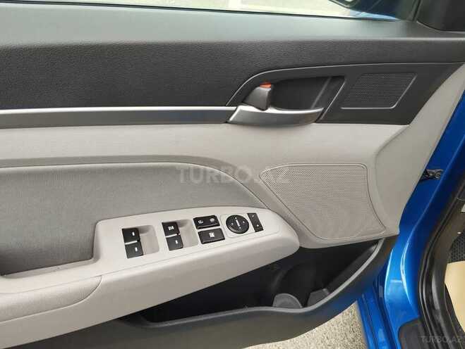 Hyundai Elantra 2017, 51,500 km - 2.0 л - Bakı