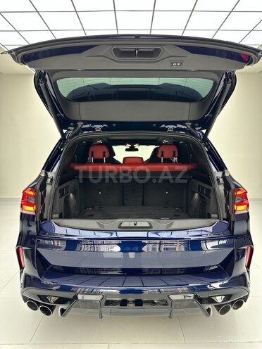 BMW X5 M-8