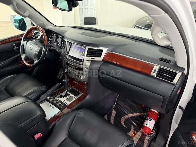 Lexus LX 570 2013, 100,000 km - 5.7 l - Bakı