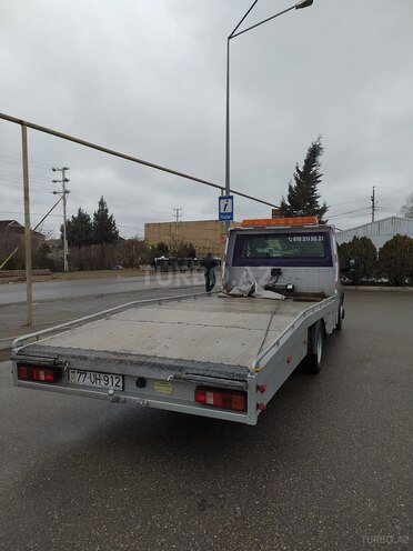 Ford Transit-8