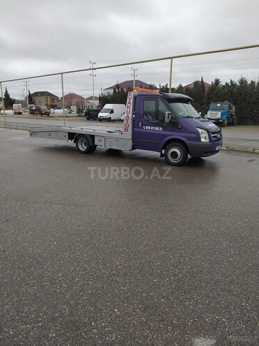 Ford Transit-2