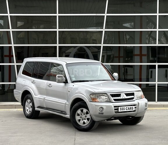 Mitsubishi Pajero-5