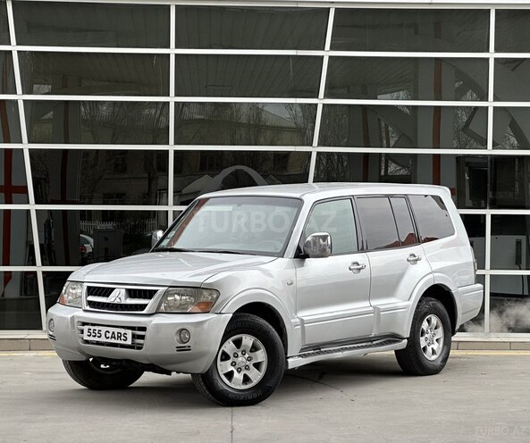 Mitsubishi Pajero-1