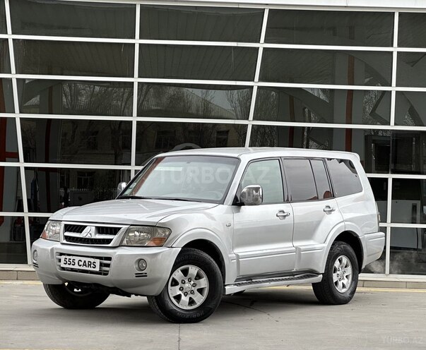Mitsubishi Pajero-2
