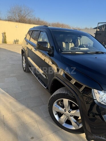 Jeep Grand Cherokee 2011, 260,000 km - 3.6 л - Bakı