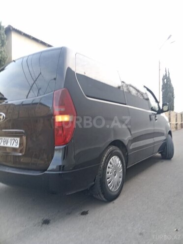 Hyundai H-1 2010, 400,000 km - 2.5 l - Bakı