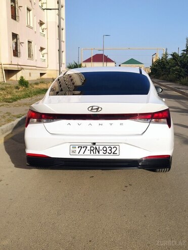 Hyundai Elantra 2021, 100,000 km - 1.6 l - Bakı