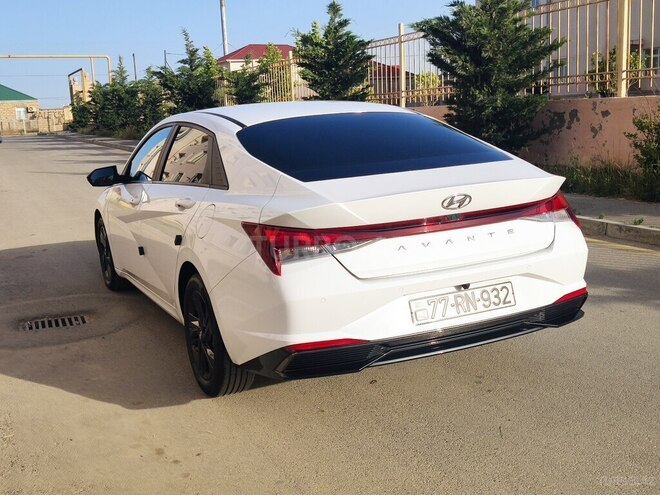Hyundai Elantra 2021, 100,000 km - 1.6 l - Bakı